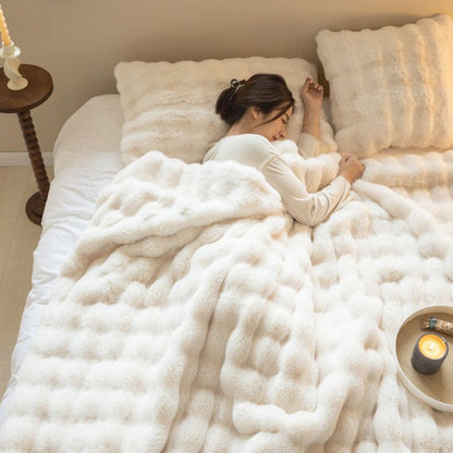 🌸Essential for staying warm in autumn and winter – Soft and fluffy blankets🌸